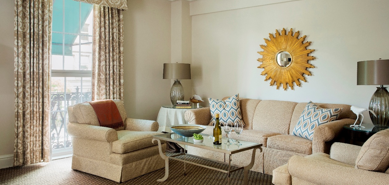 Eliot_Hotel_Suite_1_-_smaller